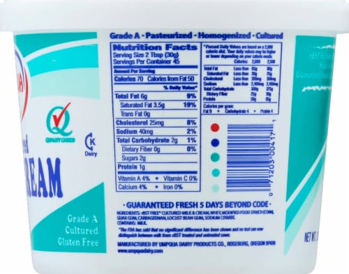 Umpqua Dairy Cultured Sour Cream Perspective: right
