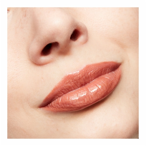L'Oreal Paris Infallible 825 Dulce De Leche 8 HR Pro Lip Gloss Perspective: right