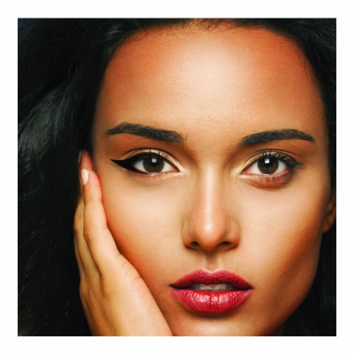 L'Oreal Paris Telescopic Precision Liquid Waterproof Eyeliner 800 Black Perspective: right