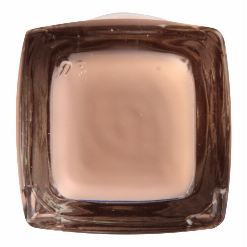 L'Oreal Paris Visible Lift Serum Foundation 145 Classic Ivory Perspective: right