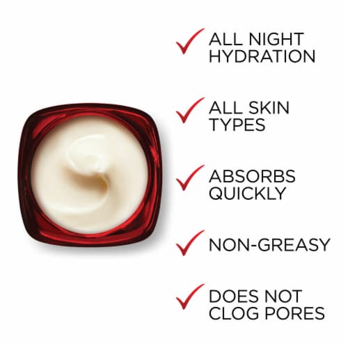 L'Oreal Paris Revitalift Anti-Aging Face Mask Perspective: right