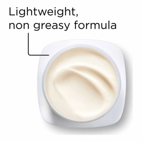 L'Oreal Paris Revitalift Face Moisturizer with SPF 25, Anti Wrinkle & Firming Formula Perspective: right