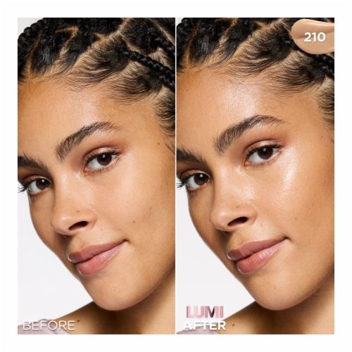 L'Oreal Paris Lumi Le Glow Skin Tint 210 Neutral Perspective: right