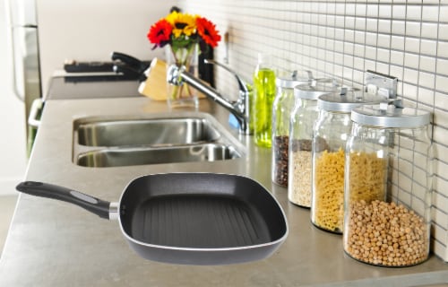 Mirro Get a Grip Square Grill Pan - Black Perspective: right