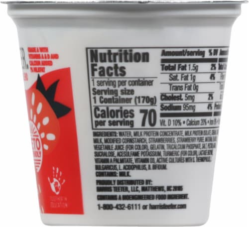 Harris Teeter™ Carbmaster® Strawberry Lactose Free Yogurt Perspective: right