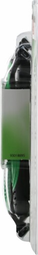 Harris Teeter™ Men's Three Blade Disposable Razors For Sensitive Skin Perspective: right