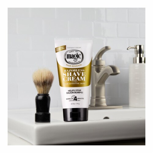 Softsheen-Carson Magic Shave Razorless Shave Cream for Sensitive Skin Perspective: right