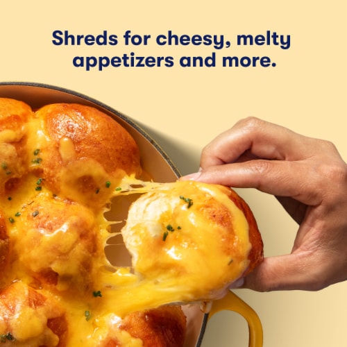 Tillamook Farmstyle Medium Cheddar Shredded Cheese Perspective: right