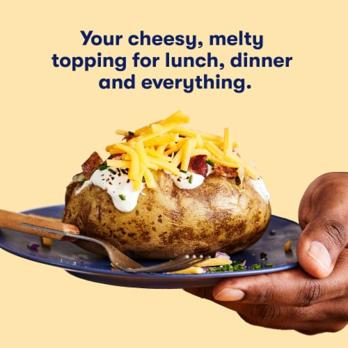 Tillamook Farmstyle Fine Cut Sharp Cheddar Shredded Cheese Perspective: right