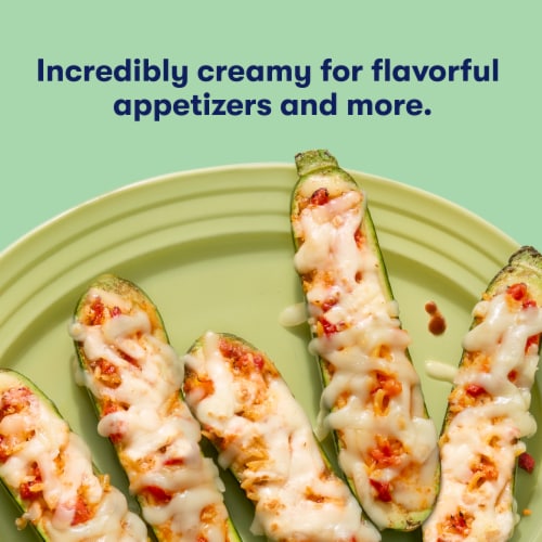 Tillamook Farmstyle Whole Milk Mozzarella Shredded Cheese Perspective: right