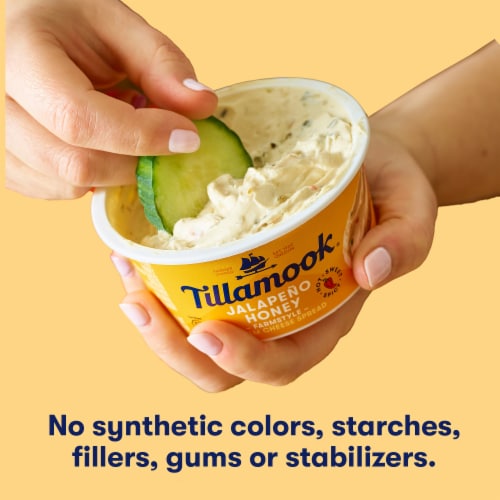 Tillamook® Jalapeno Honey Cream Cheese Spread Perspective: right