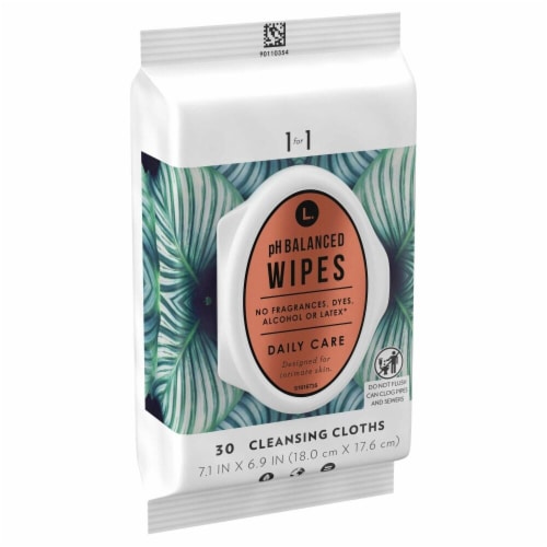 L. Fragrance Free pH Balanced Hypoallergenic Wipes Perspective: right