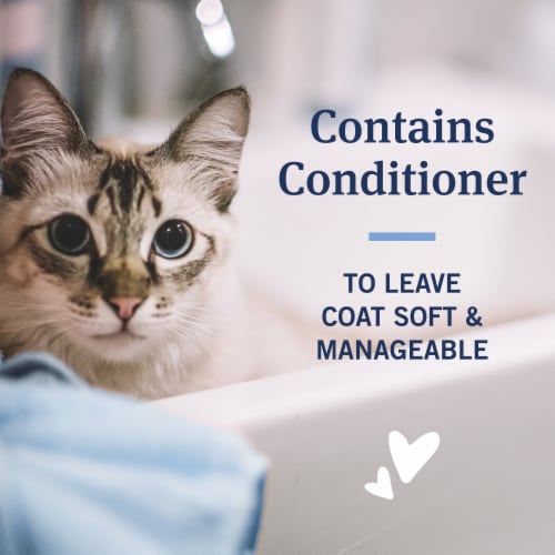 PetArmor F&T Shampoo Cat Perspective: right