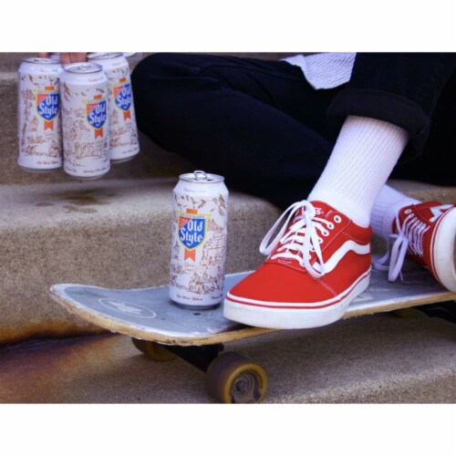 Old Style® Light Beer Perspective: right