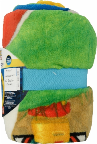 SEGA Sonic The Hedgehog Throw Blanket Perspective: right