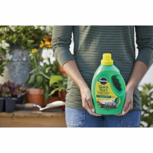 Miracle-Gro® Quick Start® Liquid Plant Food Concentrate Perspective: right
