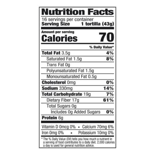 Mission Carb Balance Soft Taco Size Flour Tortillas Family Pack Perspective: right