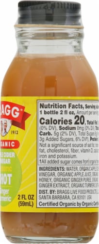 Bragg® Organic Apple Cider Vinegar Ginger Turmeric Prebiotic Shot Perspective: right