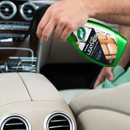 Turtle Wax® Luxe Leather™ Trigger Spray Cleaner Perspective: right