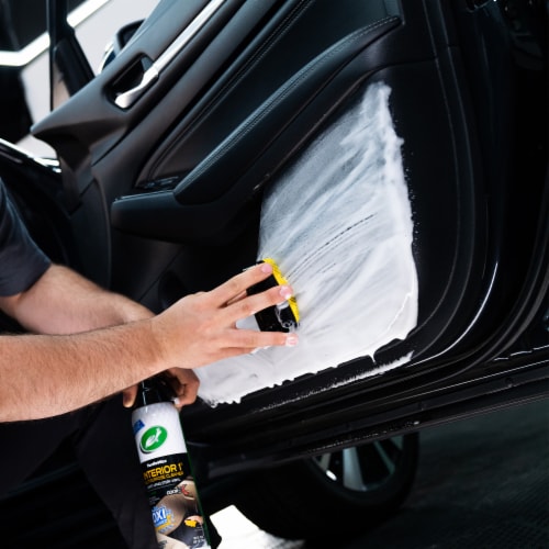Turtle Wax® Fresh Interior 1® Multi-Purpose Cleaner Perspective: right