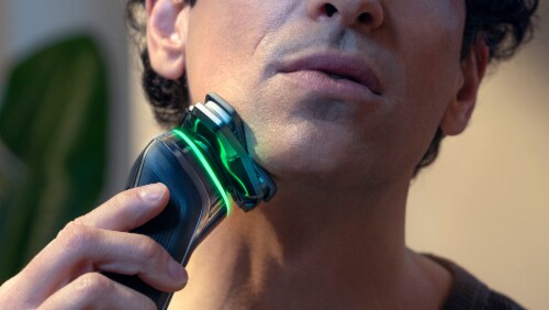Philips Norelco SH91 Replacement Shaving Heads Perspective: right