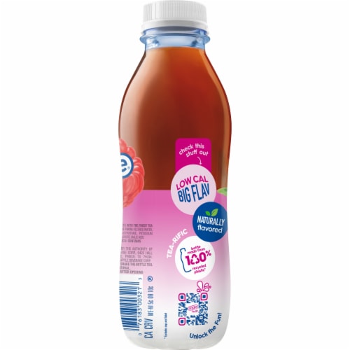 Snapple® Zero Sugar Raspberry Tea Perspective: right