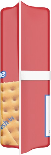 Lance Captain's Wafers Crackers Perspective: right