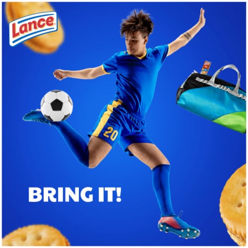 Lance Sandwich Crackers Malt with Peanut Butter Perspective: right