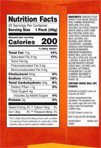 Lance® Toast Chee® Cheddar Cheese Sandwich Crackers Perspective: right