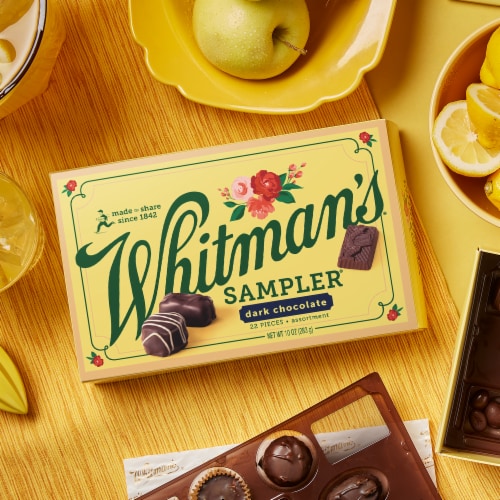WHITMAN'S SAMPLER Assorted Dark Chocolate Gift Box Perspective: right