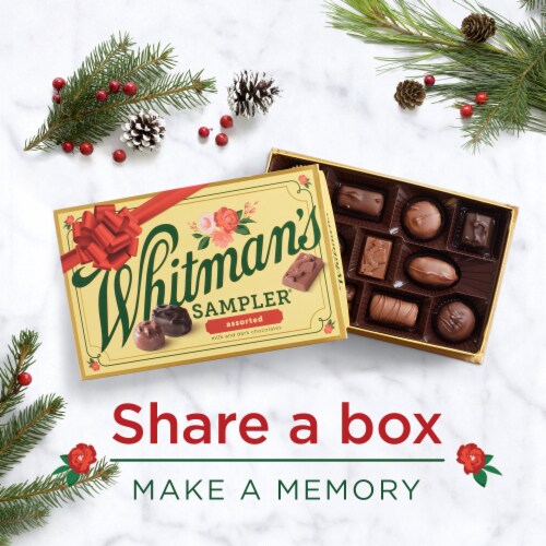 WHITMAN'S SAMPLER Christmas Assorted Milk & Dark Chocolate Gift Box Perspective: right