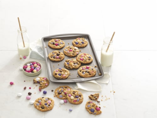GoodCook® Premium Nonstick Bakeware Set Perspective: right