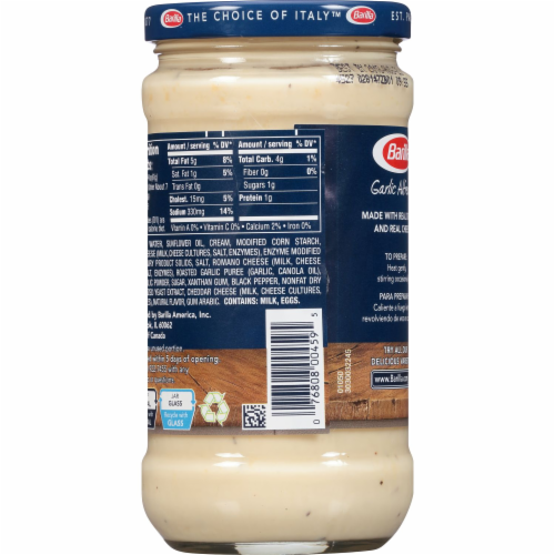Barilla Pasta Sauce Creamy Garlic Alfredo Perspective: right