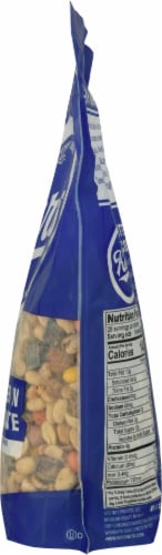 Kar's® Peanut Butter 'N Dark Chocolate Trail Mix Perspective: right