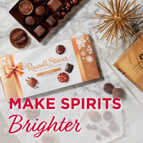 RUSSELL STOVER Christmas Assorted Milk & Dark Chocolate Gift Box Perspective: right