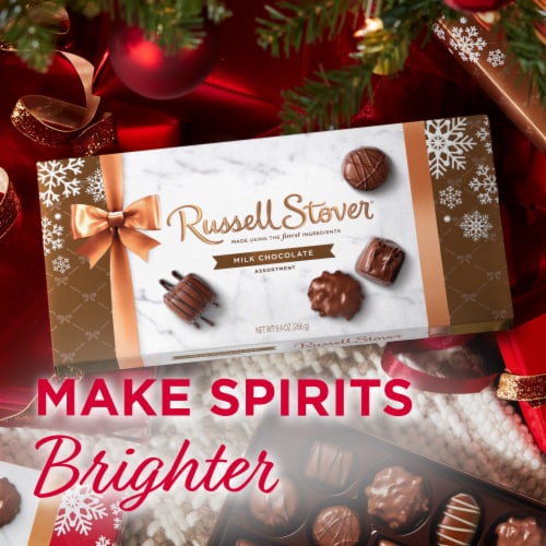 RUSSELL STOVER Christmas Milk Chocolate Assortment Gift Box Perspective: right
