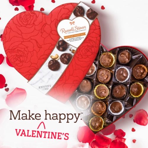 RUSSELL STOVER Valentine's Day Milk Chocolate Covered Nuts Fabric Heart Candy Gift Box Perspective: right