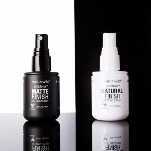 Wet n Wild PhotoFocus Setting Spray, Seal the Deal 301A, 1.52 fl oz Perspective: right
