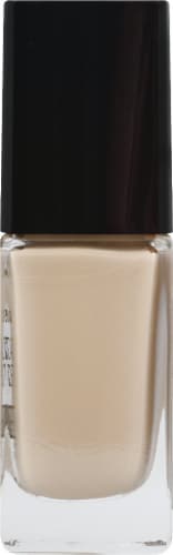 Wet n Wild® PhotoFocus™ Foundation - Porcelain Perspective: right