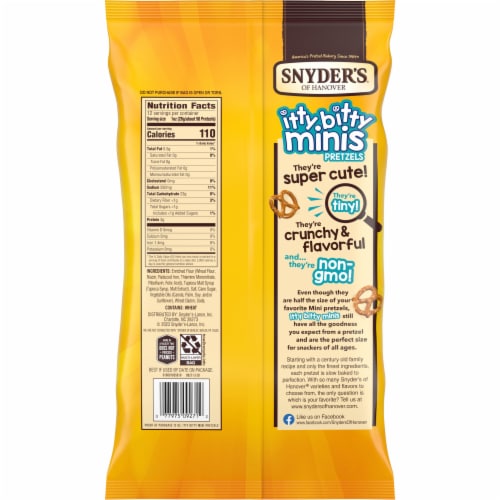 Snyder's of Hanover Itty Bitty Minis Pretzels Perspective: right