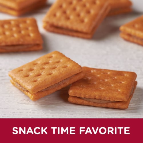 Austin Peanut Butter on Cheese Sandwich Crackers Perspective: right