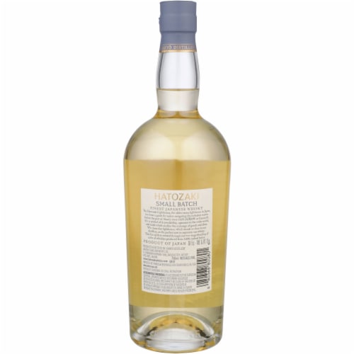 Hatozaki Small Batch Japan Whiskey Perspective: right