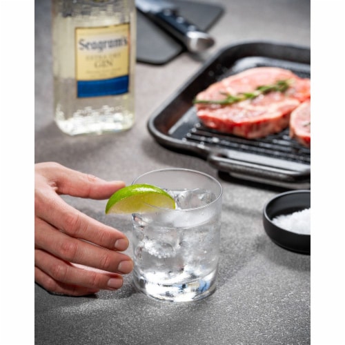 Seagram's® Distillers Reserve Gin Perspective: right
