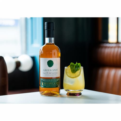 Green Spot Single Pot Still Irish Whiskey Perspective: right