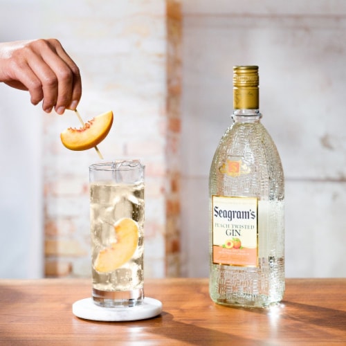 Seagram's Peach Twisted™ Gin Perspective: right