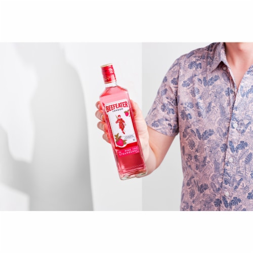 Beefeater Pink Strawberry Flavored Gin Perspective: right