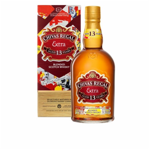 Chivas Regal Extra Blended Scotch Whisky Perspective: right