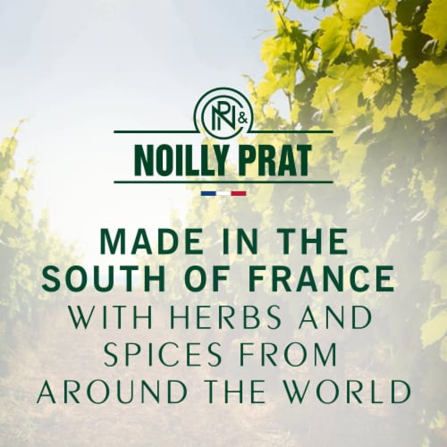 NOILLY PRAT® Rouge Vermouth, Cocktail Mixer Perspective: right