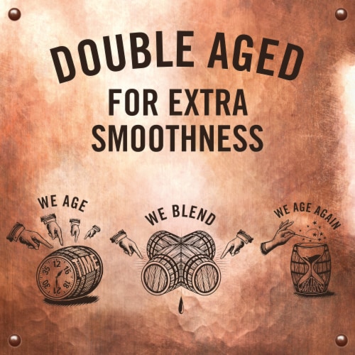 Dewar's White Label Blended Scotch Whisky Perspective: right