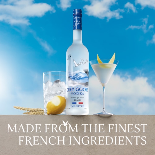 GREY GOOSE® Vodka Perspective: right